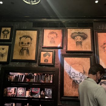 Gideon's Bakehouse - Inside - Bakeries Near Me - Orlando, Florida