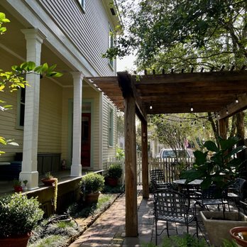 Chimes Bed & Breakfast - Precious courtyard - Bed & Breakfast Near Me - New Orleans, Louisiana