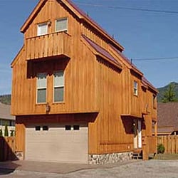 Kellogg Vacation Homes - Bunker Place, sleeps 8. Kellogg Vacation Homes, Kellogg, ID