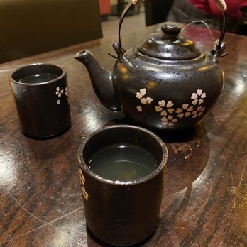 E sushi 2 - Sushi Bars Near Me - Brooklyn, New York