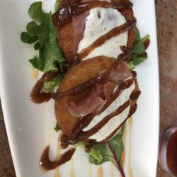 Sue Cat's Bistro - Fried green tomatoes