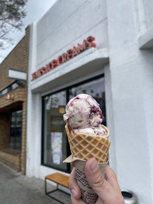 Jeni's Splendid Ice Creams by null