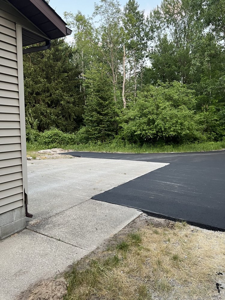 BOB’S ASPHALT PAVING Updated August 2024 23728 40th Ave, Ravenna, Michigan Masonry