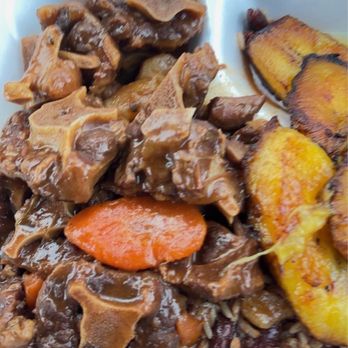 Eva's Jamaican Kitchen - This oxtail flavored with fly - Caribbean Near Me - Jacksonville, Florida Eva's Jamaican Kitchen - This oxtail flavored with fly - Caribbean Near Me - Jacksonville, Florida