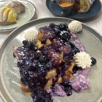 Bandoleros Cafe - Breakfast & Brunch Near Me - Huntington Beach, California Bandoleros Cafe - Breakfast & Brunch Near Me - Huntington Beach, California