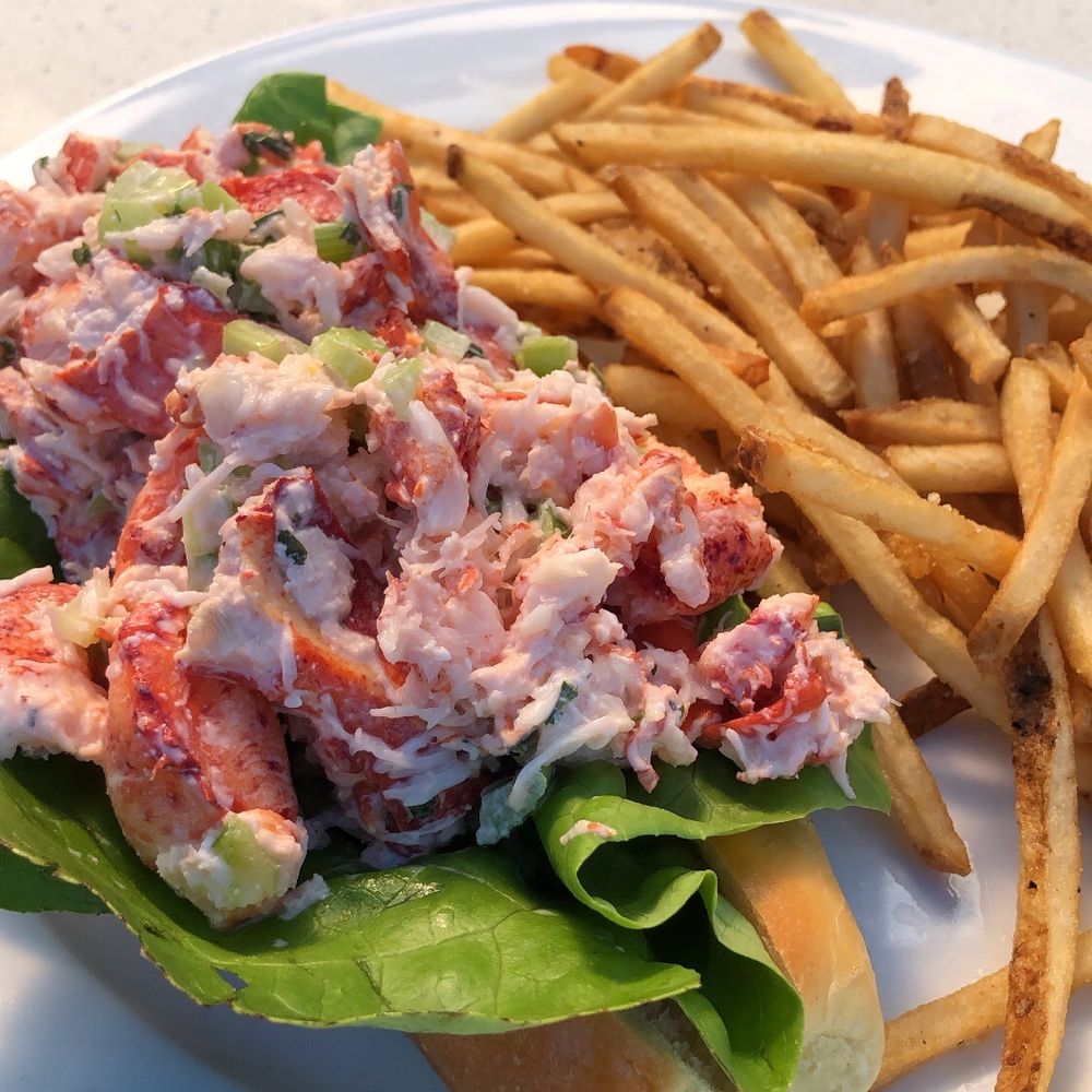 Cowfish - Lobster roll (40$/market price) - New American Near Me - Hampton Bays, New York Cowfish - Lobster roll (40$/market price) - New American Near Me - Hampton Bays, New York