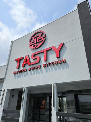 Tasty Modern Asian Kitchen by null