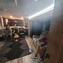 STX Mobile Cigar Lounge