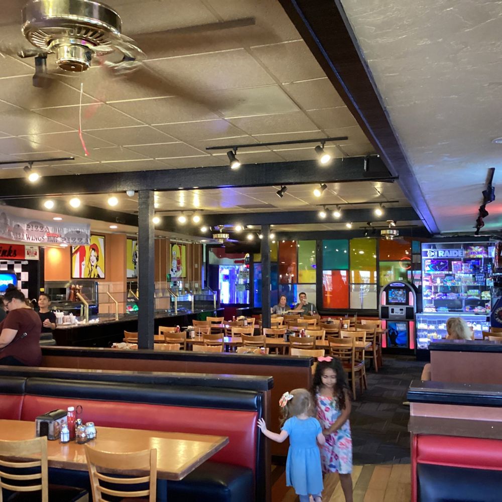 Shakey's Pizza Parlor - August 24, 2023 - Pizza Near Me - La Habra, California