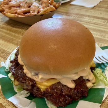 Glendale Burger Shop - Temple Burger - Burgers Near Me - Traverse City, Michigan