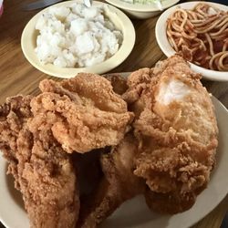 Pichler's Chicken Annie's - Four piece chicken dinner