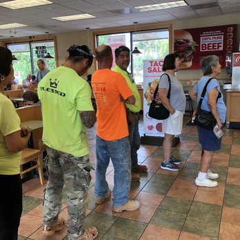 Wendy's - 1115am and long line! Only 1 cashier!!! - Fast Food Near Me - Pearl City, Hawaii Wendy's - 1115am and long line! Only 1 cashier!!! - Fast Food Near Me - Pearl City, Hawaii