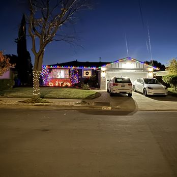 Honey Do Handyman Services - Christmas lights hung by Paul - Handyman Near Me Honey Do Handyman Services - Christmas lights hung by Paul - Handyman Near Me