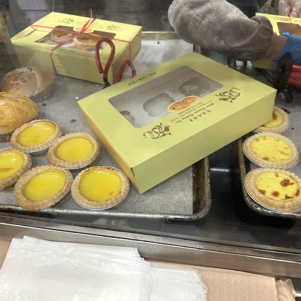 Yu King Bakery - a variety of pastries on display - Bakeries Near Me - Brooklyn, New York Yu King Bakery - a variety of pastries on display - Bakeries Near Me - Brooklyn, New York