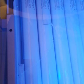 SUNPOINT - Sunpoint Berlin-Charlottenburg, Wilmersdorfer Straße, Kabinen 6 und 8, Plexiglas gebrochen - Tanning Beds Near Me - Berlin, BE