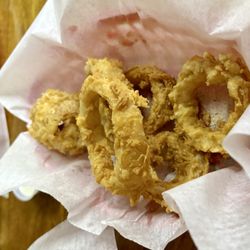 5 Broke Girls - Onion rings