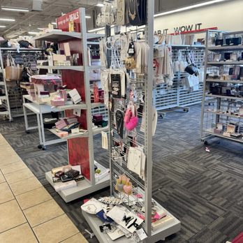 Burlington - Department Stores Near Me - Lawrenceville, New Jersey