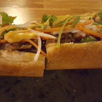 SEAK - Chicken banh mi ($10) - Really good - Vietnamese Near Me - Edgewater, New Jersey SEAK - Chicken banh mi ($10) - Really good - Vietnamese Near Me - Edgewater, New Jersey