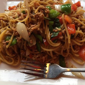 Pho 1 Waltham - Lo mein kra pow . Oil was dripping. taste is average. Ask for less oil , if u order this dish . - Vietnamese Near Me - Waltham, Massachusetts Pho 1 Waltham - Lo mein kra pow . Oil was dripping. taste is average. Ask for less oil , if u order this dish . - Vietnamese Near Me - Waltham, Massachusetts