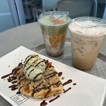 O Beem - Dubai Croffle, Pistachio latte and London Fog - Cafes Near Me - Los Angeles, California