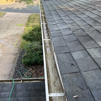 Wick's Lawn Care - Gutter cleaning services - Lawn Services Near Me Wick's Lawn Care - Gutter cleaning services - Lawn Services Near Me