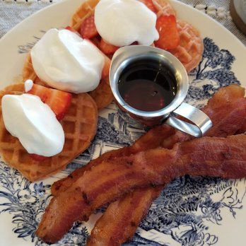 Silver Lake Bed and Breakfast - Heart shaped waffles with strawberries and fresh whipped cream - Bed & Breakfast Near Me - Dayton, Virginia Silver Lake Bed and Breakfast - Heart shaped waffles with strawberries and fresh whipped cream - Bed & Breakfast Near Me - Dayton, Virginia