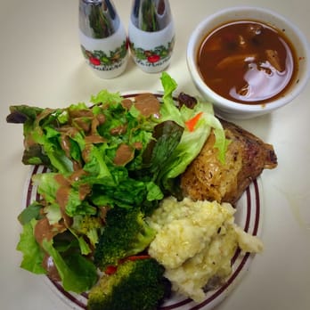 F A R M Cafe - Turkey chili, herb roasted chicken, smashed potatoes and parsnips, roasted broccoli and green salad - Cafes Near Me - Boone, North Carolina F A R M Cafe - Turkey chili, herb roasted chicken, smashed potatoes and parsnips, roasted broccoli and green salad - Cafes Near Me - Boone, North Carolina