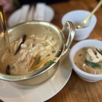 Oraan Thai Eatery - Thai Near Me - San Francisco, California Oraan Thai Eatery - Thai Near Me - San Francisco, California