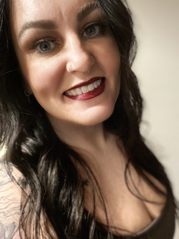 I Am Redefining Me - grief counselor in Racine, WI