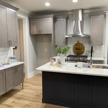 Tobin Construction - Quartz counters, carrara marble backsplash - General Contractors Near Me - Raleigh, North Carolina Tobin Construction - Quartz counters, carrara marble backsplash - General Contractors Near Me - Raleigh, North Carolina