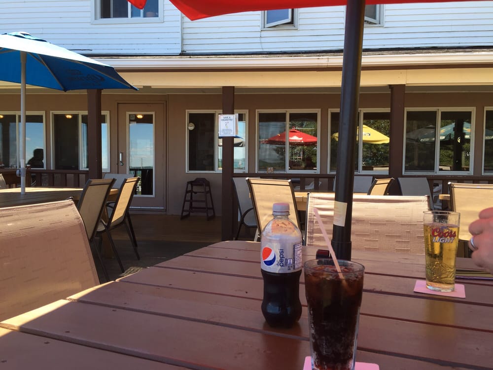 TILT’N HILTON STEAKHOUSE & BEVERAGE Updated August 2024 3120 Marks