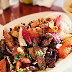 Mario's Peruvian & Seafood - Lomo Saltado