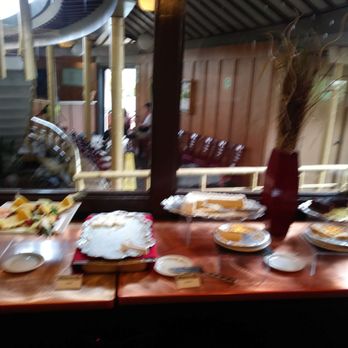 Pagoda Floating Restaurant - Dessert table - Hawaiian Near Me - Honolulu, Hawaii