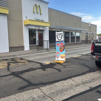 McDonald's - Front - Burgers Near Me - Lakewood, Colorado McDonald's - Front - Burgers Near Me - Lakewood, Colorado