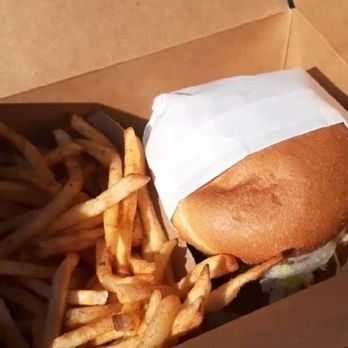 Moe B's Munchies - Beach Burger and Fries - American Near Me - Newport Beach, California
