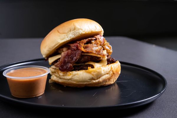 Smash House Burgers by null