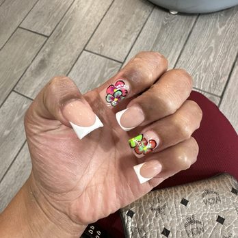 Sarana Nails & Spa - Nail Salons Near Me - Philadelphia, Pennsylvania Sarana Nails & Spa - Nail Salons Near Me - Philadelphia, Pennsylvania