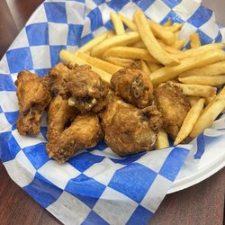 JP's Chicken & Ribs - Wingettes and fries