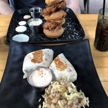 Down the Hatch Maui - Seafood Near Me - Lahaina, Hawaii