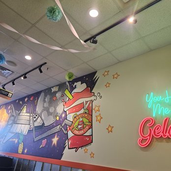 Jeremiah's Italian Ice - Inside jeremiah's - Ice Cream & Frozen Yogurt Near Me - Pearland, Texas