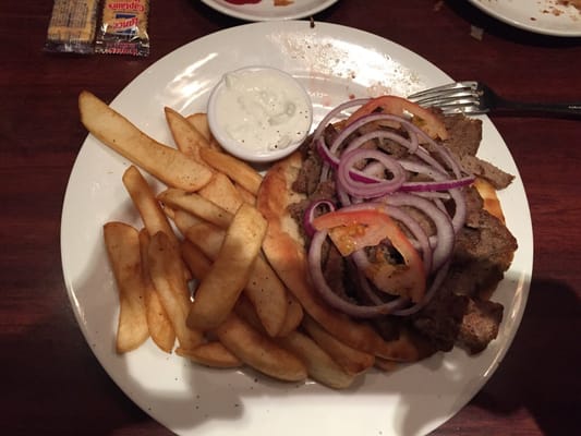 Ria's Restaurant & Lounge by null