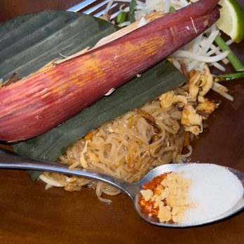 Fern Thai on Main - Thai Near Me - Bellevue, Washington Fern Thai on Main - Thai Near Me - Bellevue, Washington