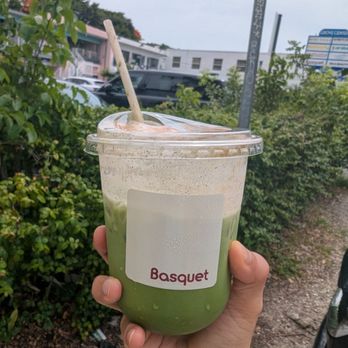 Basquet - Matcha latte w/ home made almond milk + brown butter cold foam - Coffee & Tea Near Me - Miami, Florida