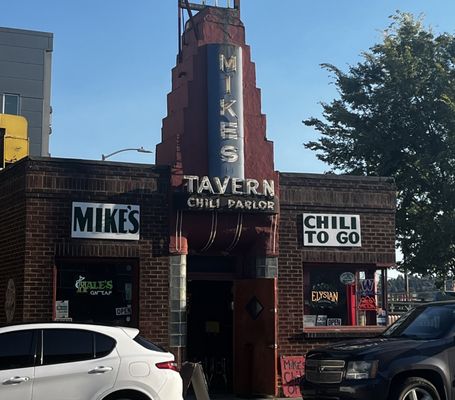 Mike's Chili Parlor by null