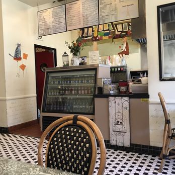 Crepes de Paris - Dining area - Creperies Near Me - Jurupa Valley, California