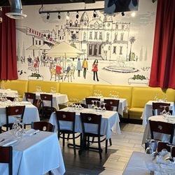 It's Italian Cucina - Dining Room