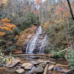 Helton Creek Falls - Instagram: @telephonesmoothie