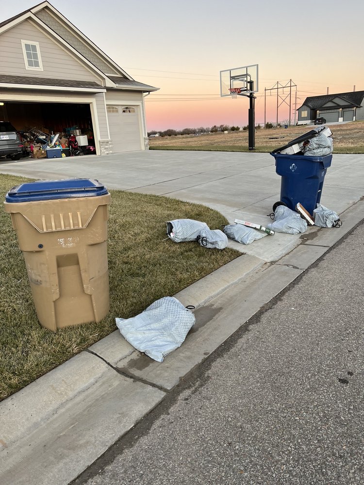 WASTE CONNECTIONS INC Updated August 2024 33 Reviews 2745 N Ohio