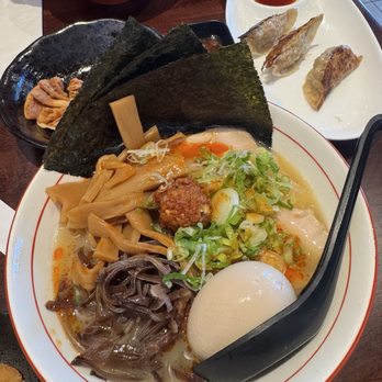 Ramen Akimoto - Spicy deluxe chicken paitan ramen and gyoza - Ramen Near Me - Fountain Valley, California Ramen Akimoto - Spicy deluxe chicken paitan ramen and gyoza - Ramen Near Me - Fountain Valley, California