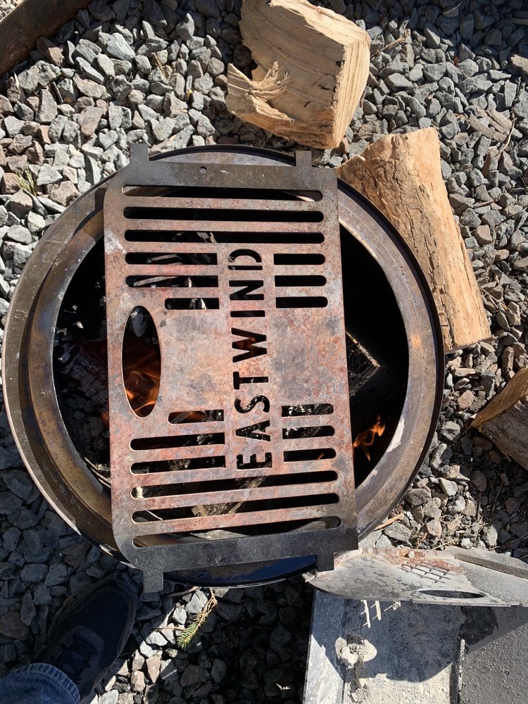 East Wind Hotel & Bar